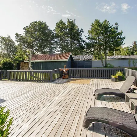 Holiday home Bryti - 500m From The Sea In Ne Jutland By Interhome Hals