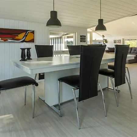 Bryti - 500m From The Sea In Ne Jutland By Interhome * Hals